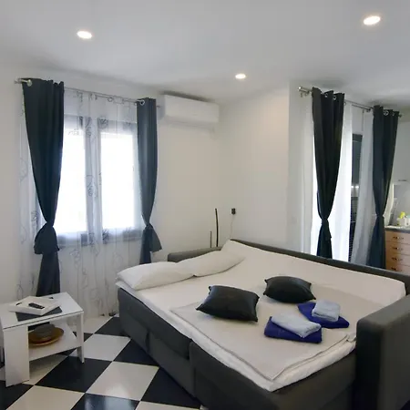 Diva 2 Apartment Umag