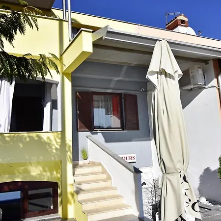 Apartamento Diva 2 *