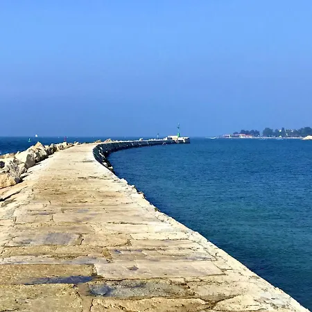 Apartamento Diva 2 *